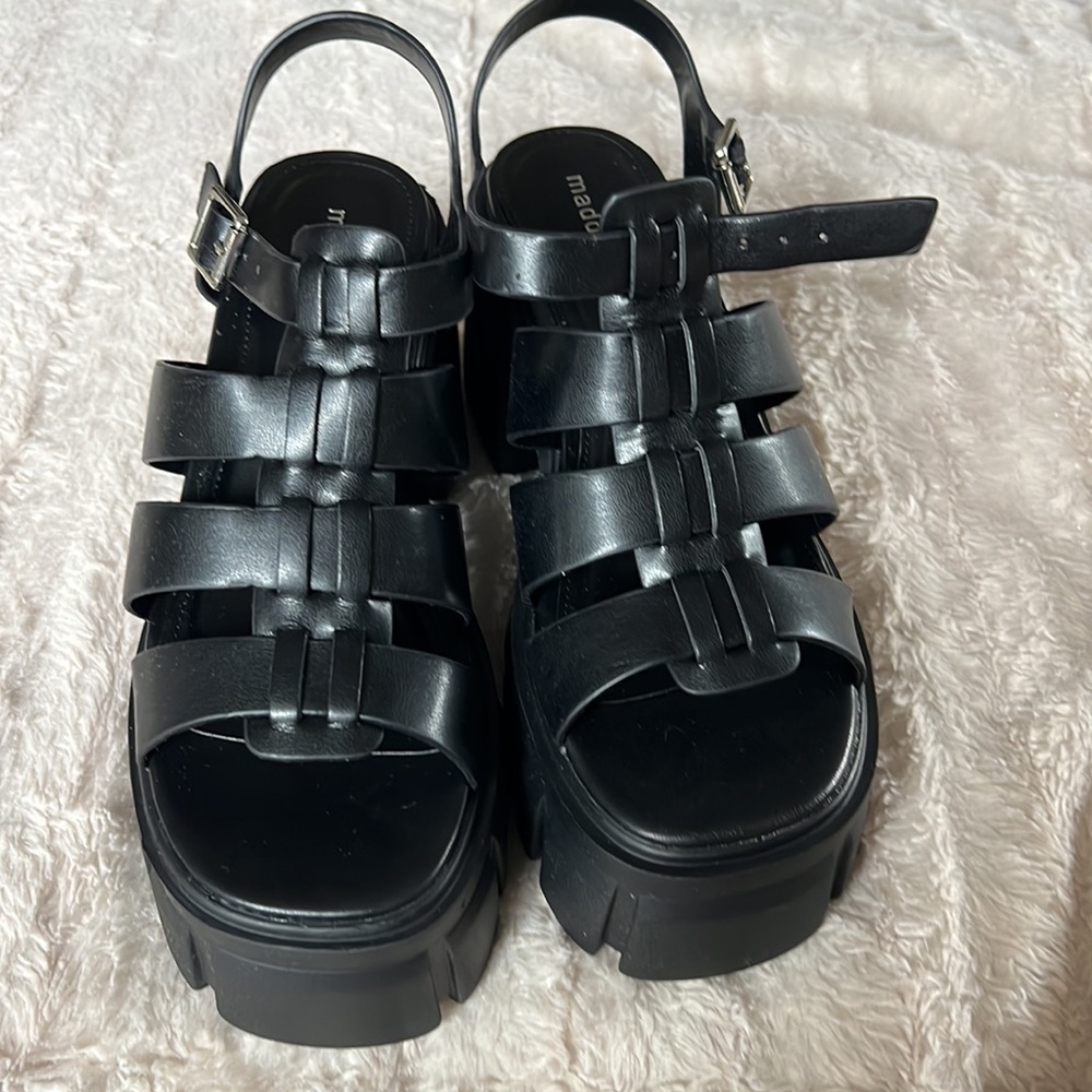 Madden Girl platform sandals women’s 8.5 - NWOT never worn - Picture 2 of 4